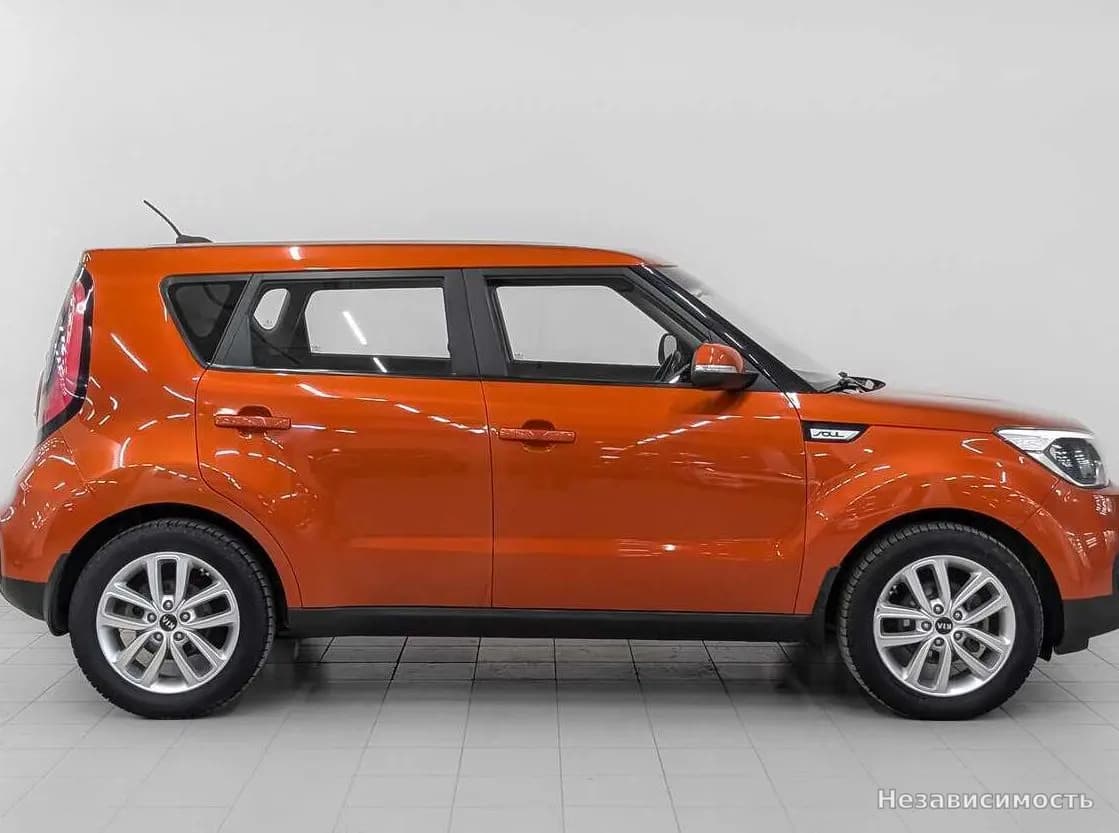 KIA Soul 2017 с пробегом — фото 4