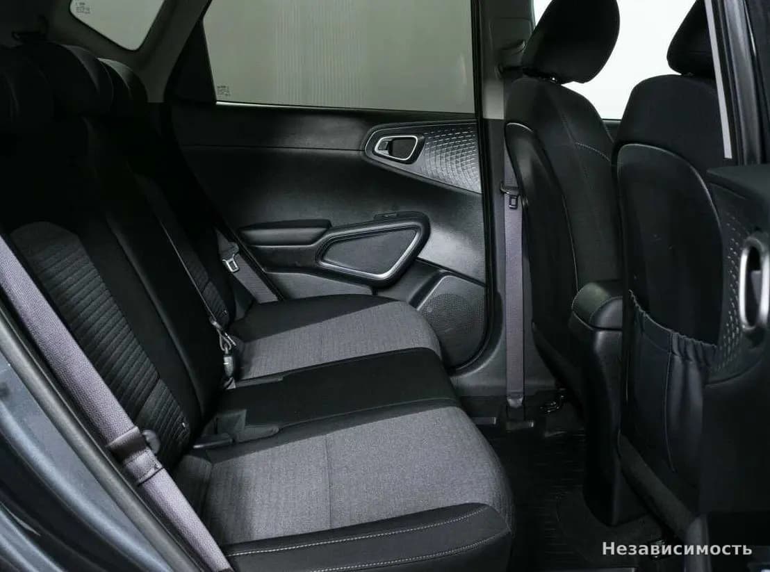KIA Soul 2021 с пробегом — фото 10
