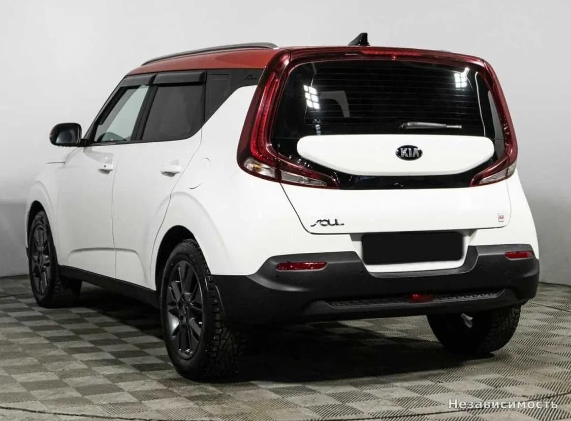 KIA Soul 2021 с пробегом — фото 7
