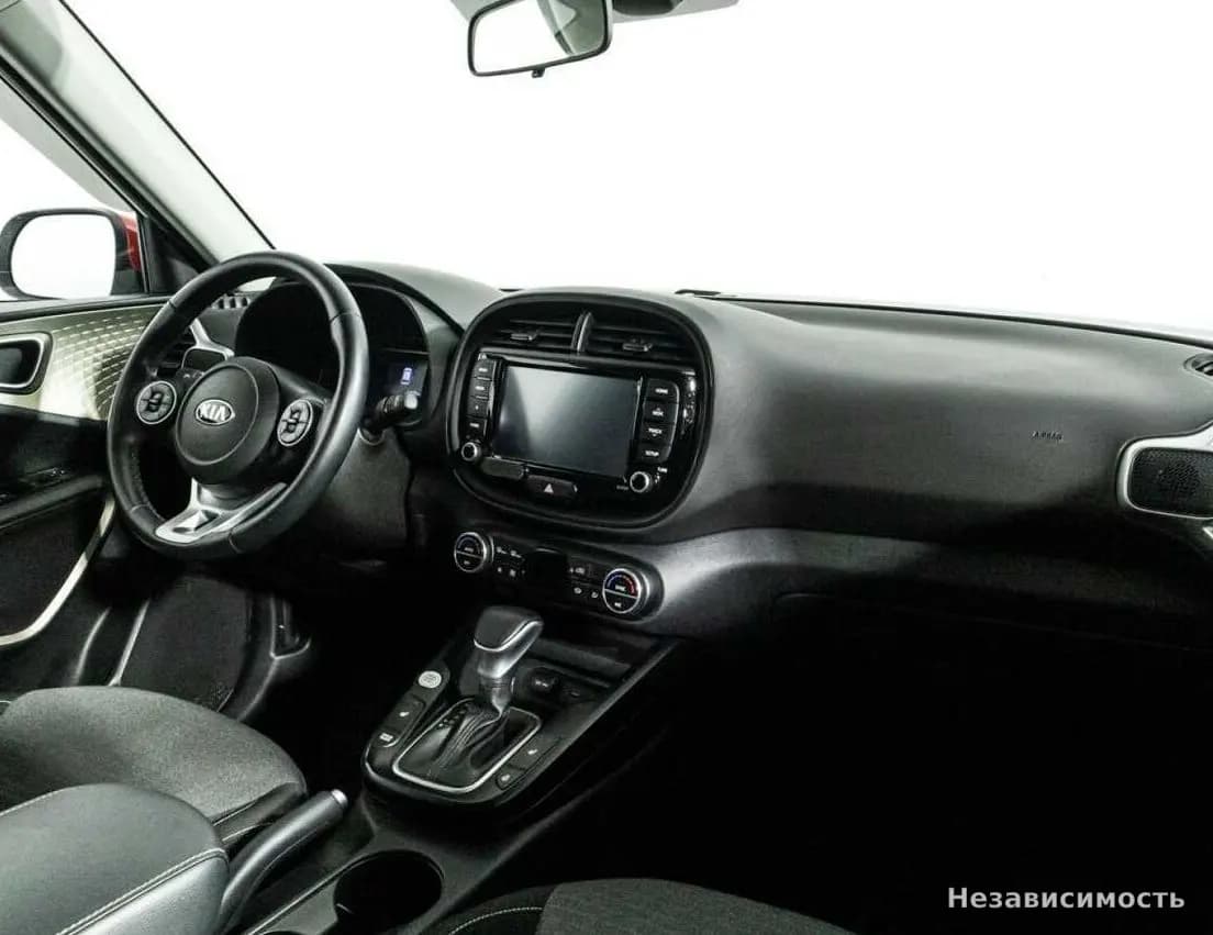 KIA Soul 2021 с пробегом — фото 9