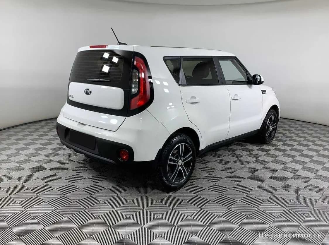KIA Soul 2018 с пробегом — фото 5