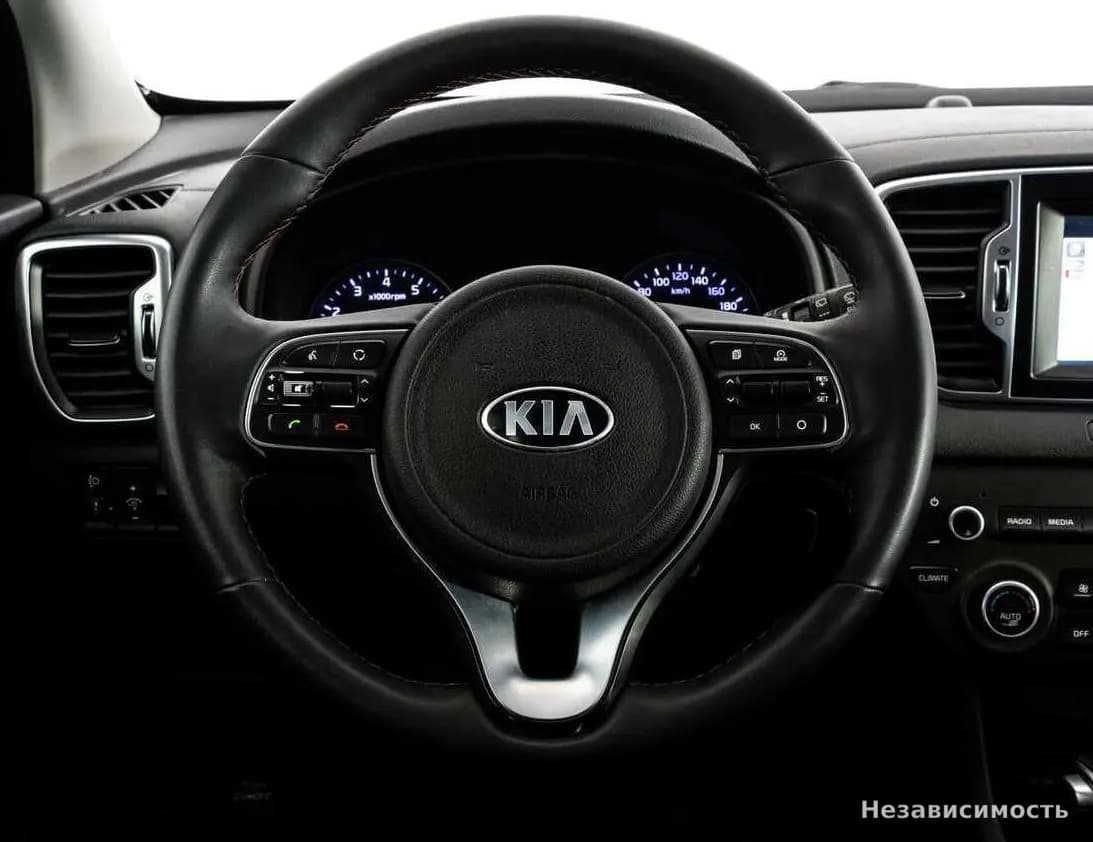 KIA Sportage 2017 с пробегом — фото 10