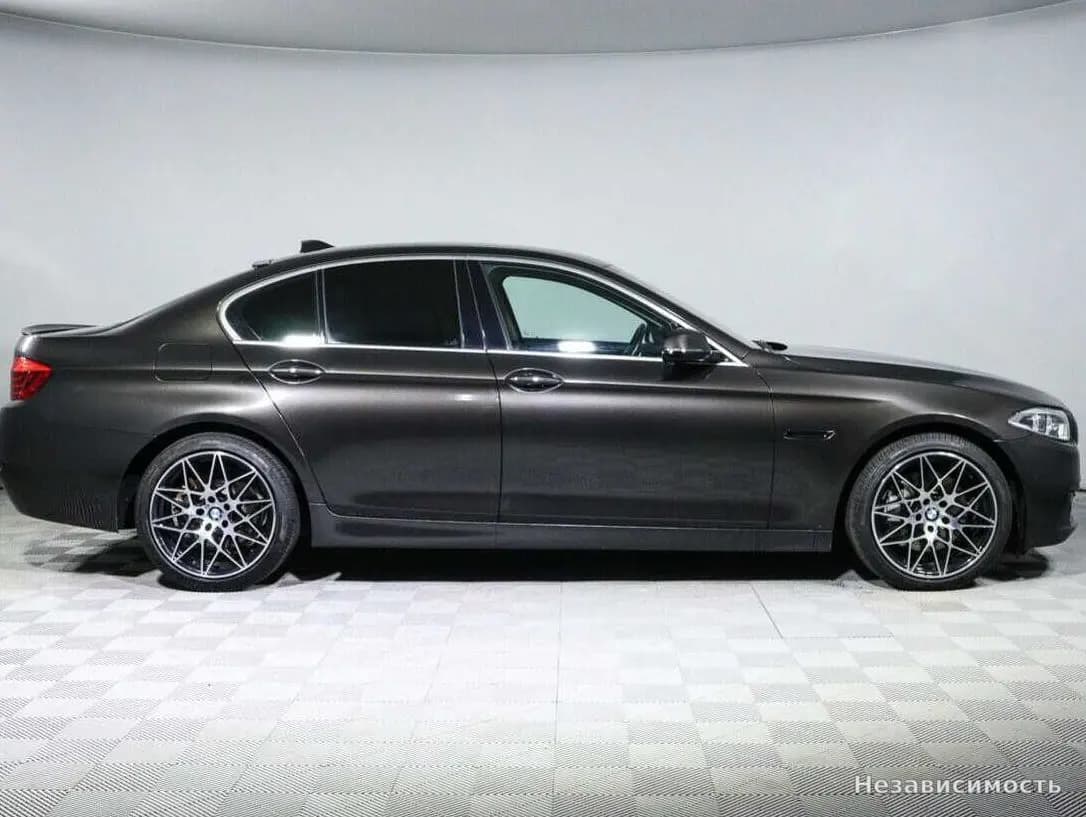 BMW 5 серии 2016 с пробегом — фото 4