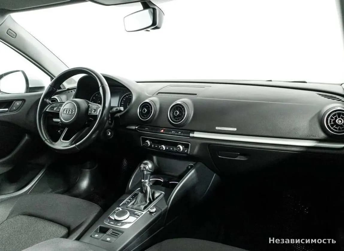 Audi A3 2017 с пробегом — фото 9