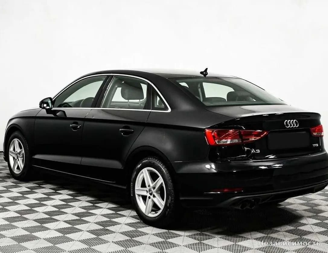 Audi A3 2018 с пробегом — фото 6