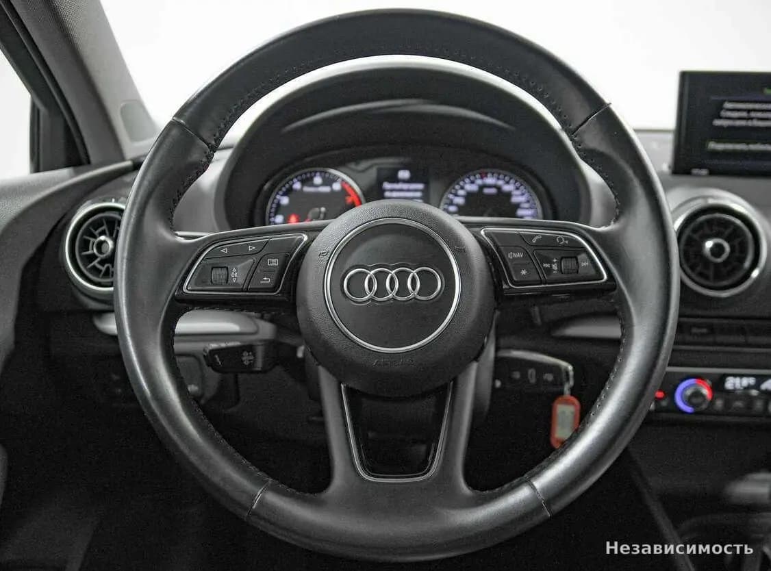 Audi A3 2018 с пробегом — фото 8