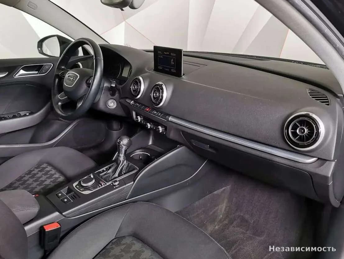 Audi A3 2015 с пробегом — фото 9