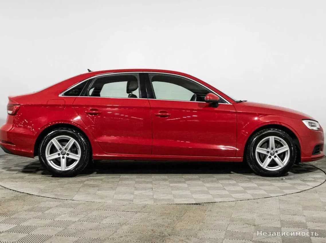 Audi A3 2019 с пробегом — фото 4