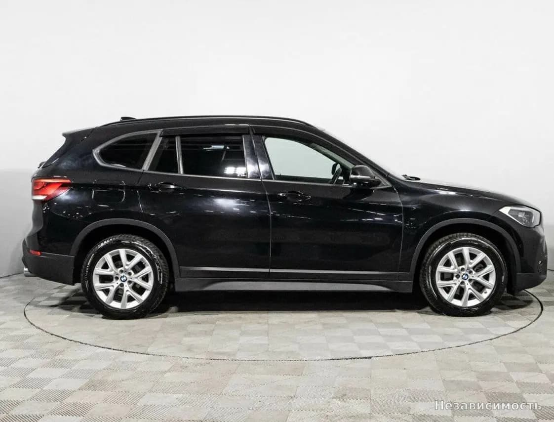 BMW X1 2021 с пробегом — фото 4