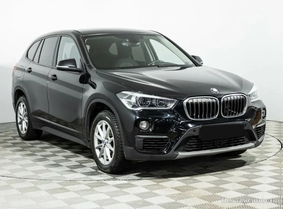 BMW X1 2017 с пробегом — фото 3