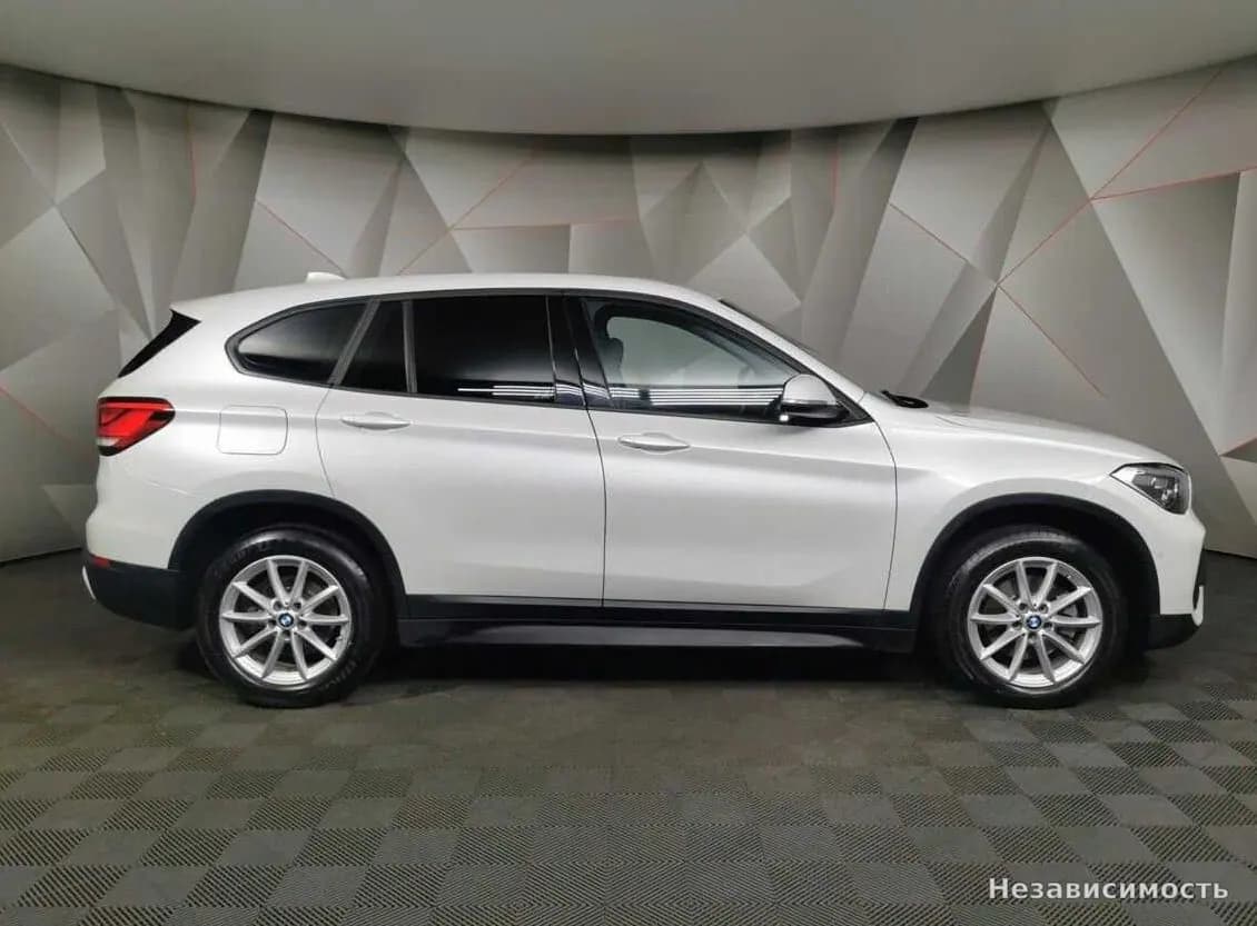 BMW X1 2020 с пробегом — фото 6