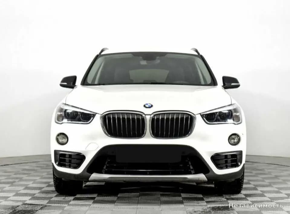 BMW X1 2017 с пробегом — фото 2