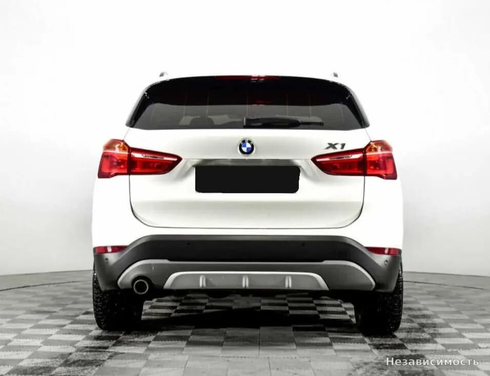 BMW X1 2017 с пробегом — фото 6