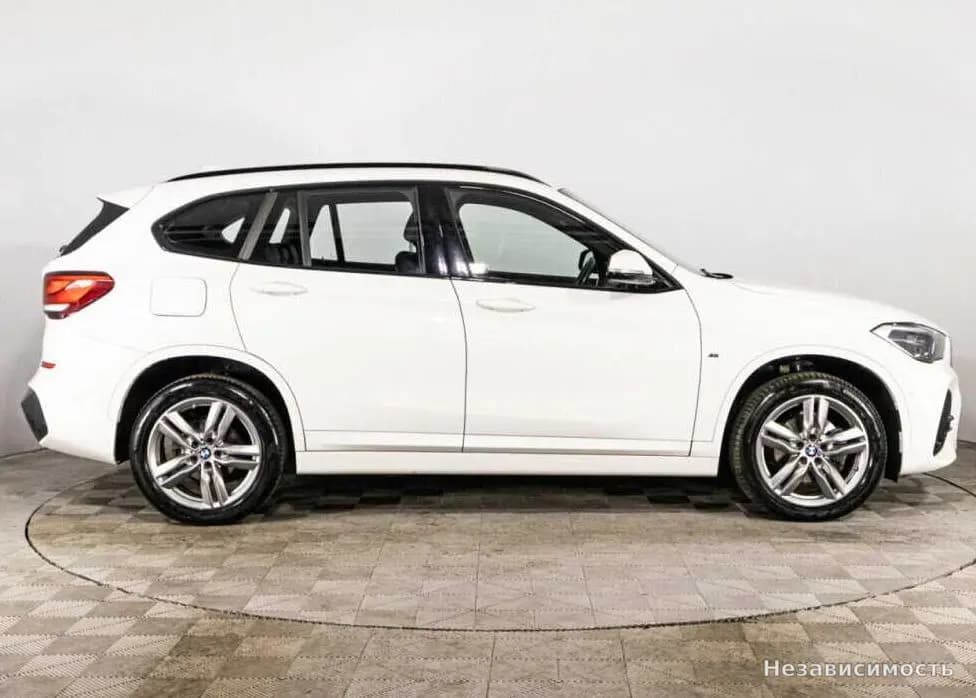 BMW X1 2021 с пробегом — фото 4