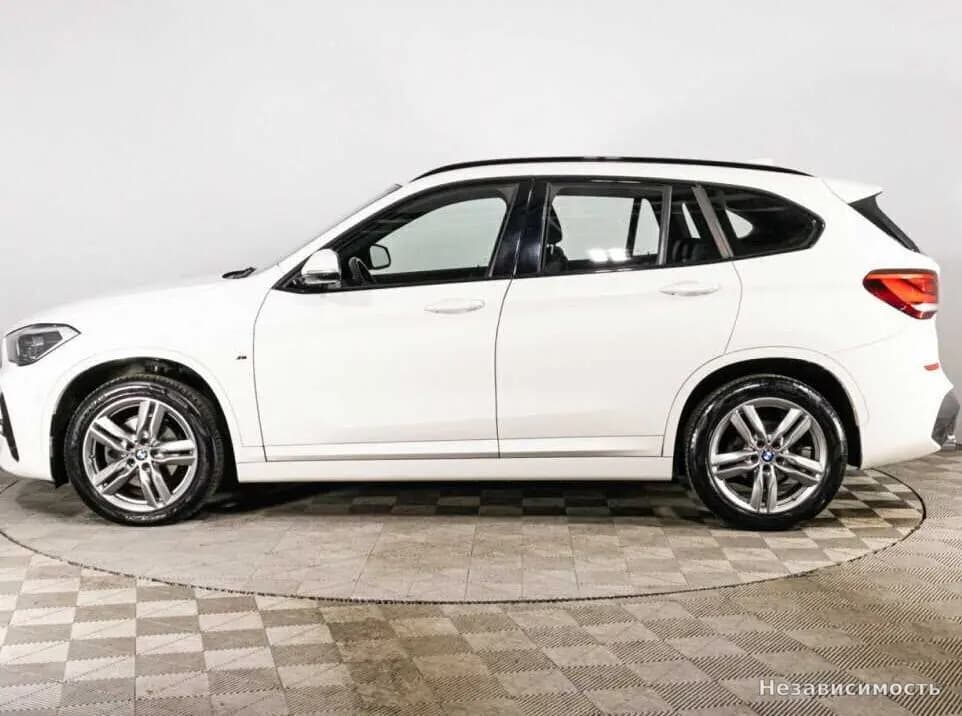 BMW X1 2021 с пробегом — фото 8