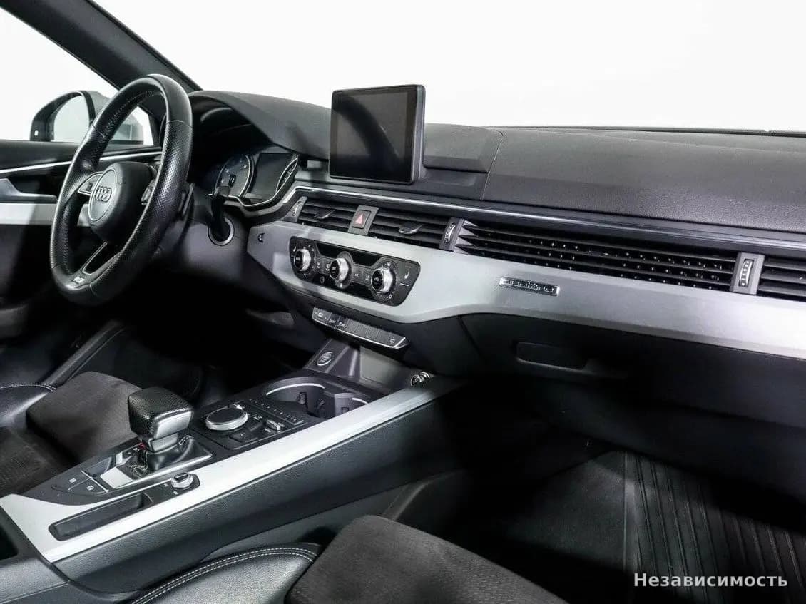 Audi A4 2017 с пробегом — фото 6