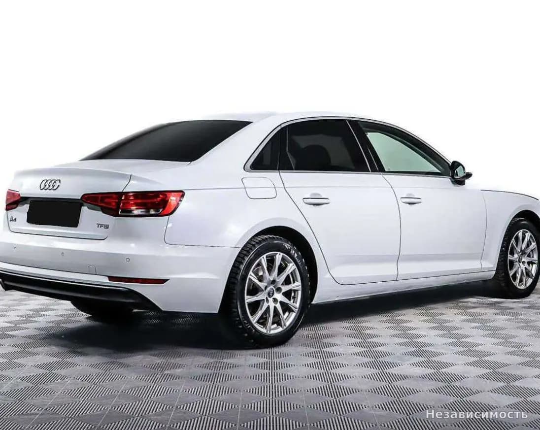 Audi A4 2015 с пробегом — фото 5