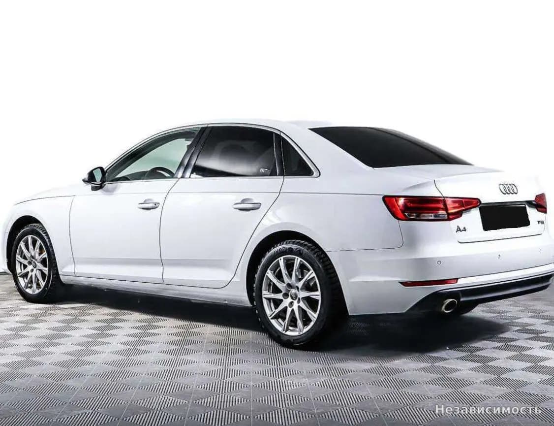 Audi A4 2015 с пробегом — фото 7