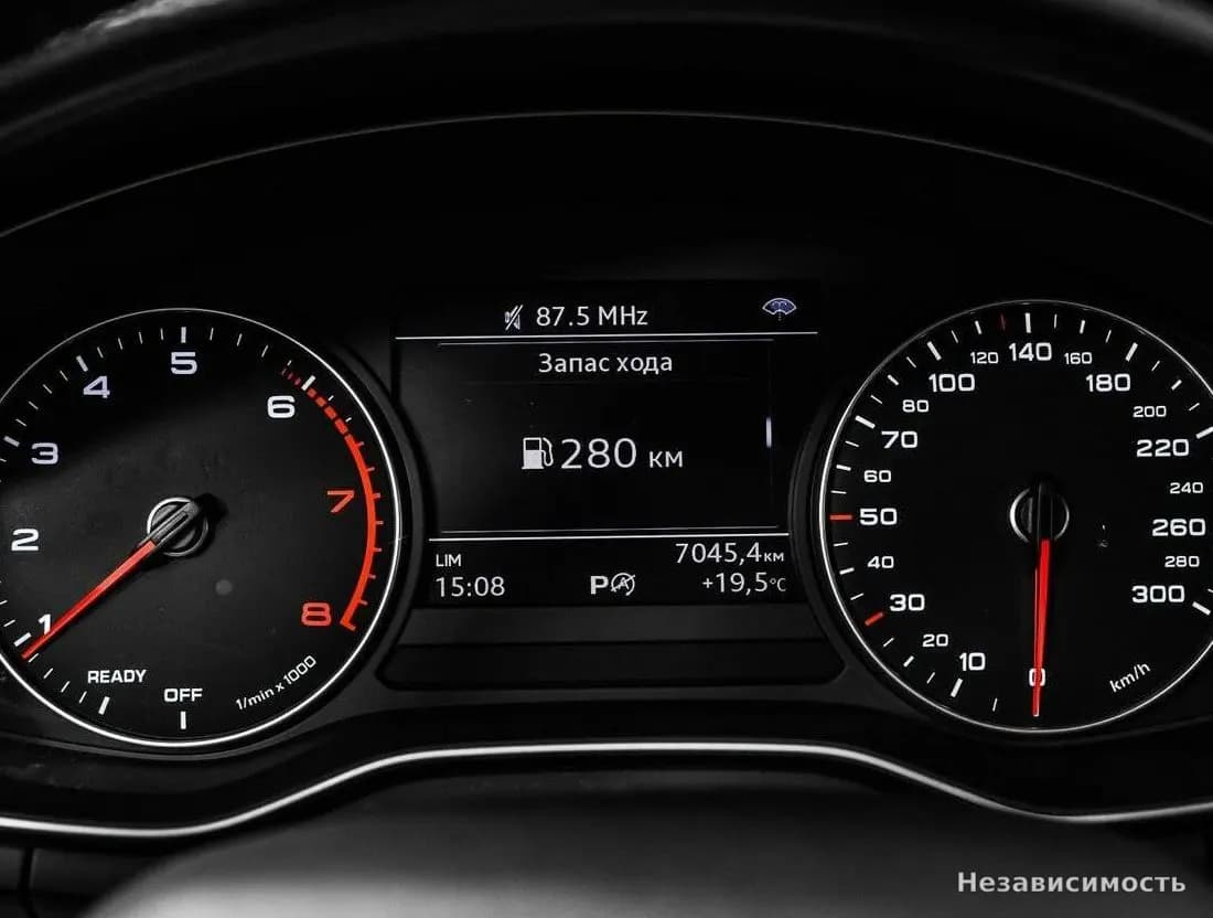 Audi A4 2016 с пробегом — фото 10