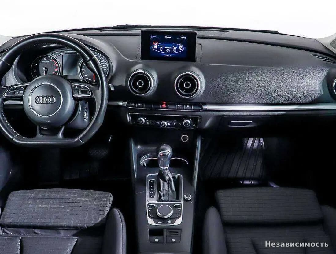 Audi A3 2015 с пробегом — фото 10