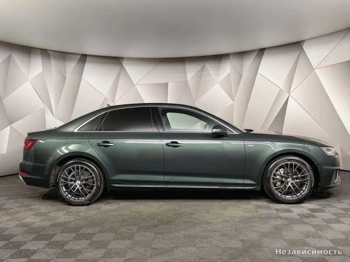 Audi A4 2018 с пробегом — фото 6