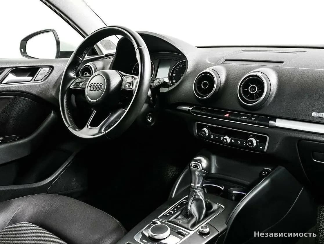 Audi A3 2016 с пробегом — фото 9