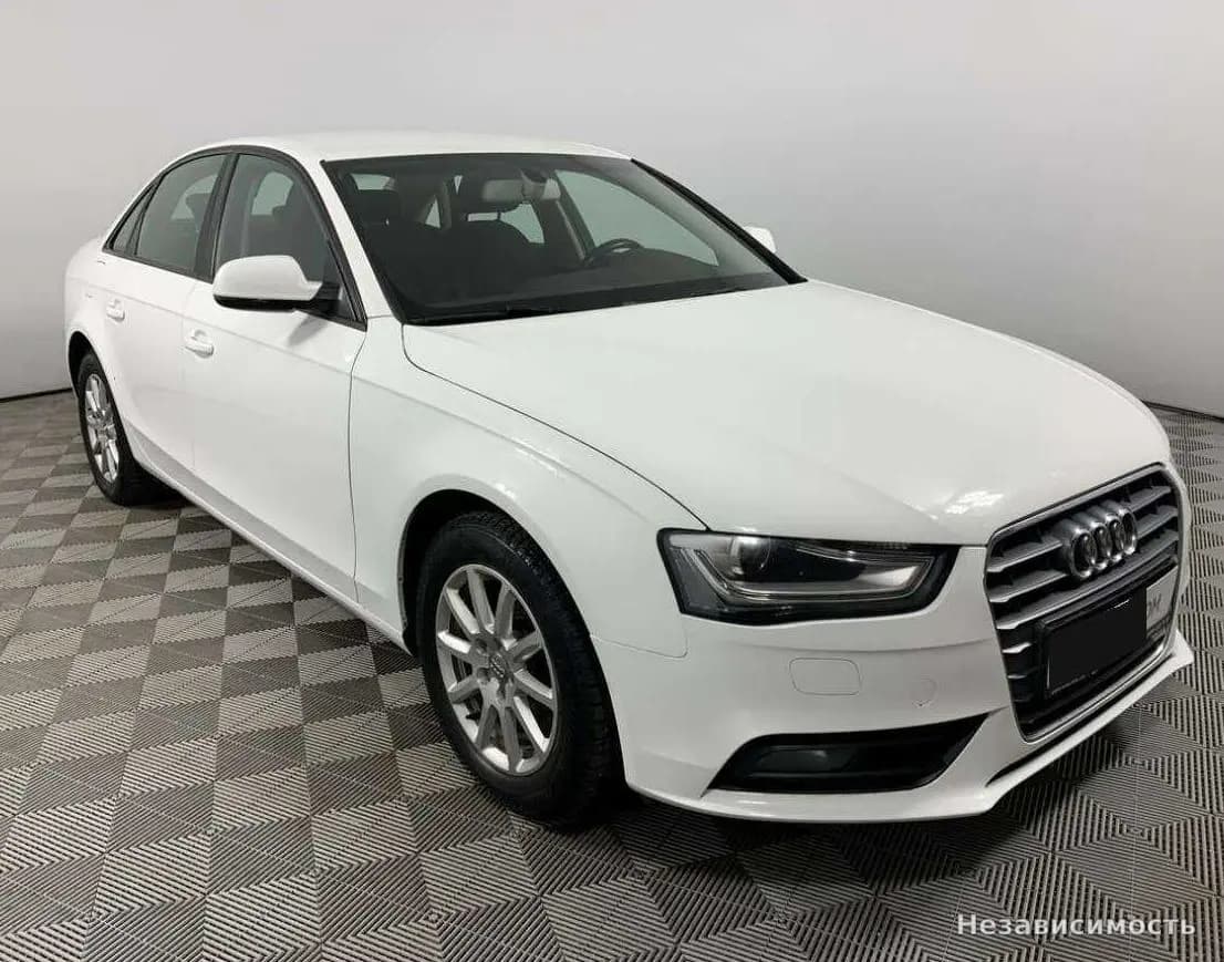Audi A4 2013 с пробегом — фото 2