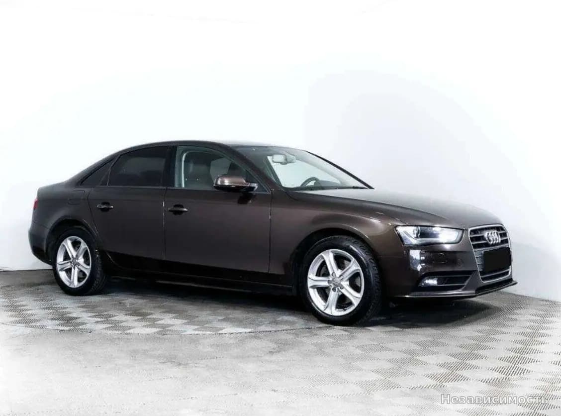 Audi A4 2015 с пробегом — фото 2