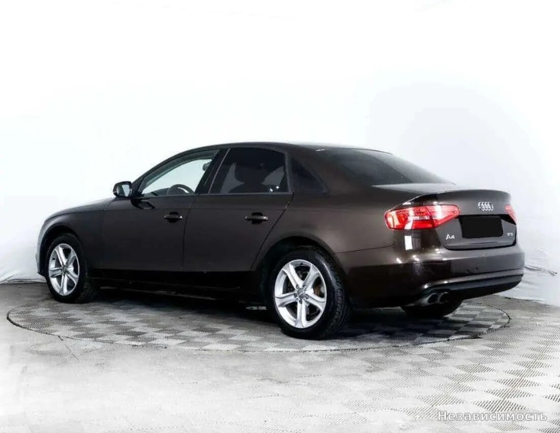 Audi A4 2015 с пробегом — фото 5