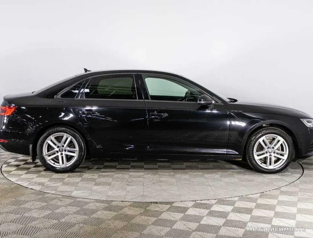 Audi A4 2017 с пробегом — фото 4