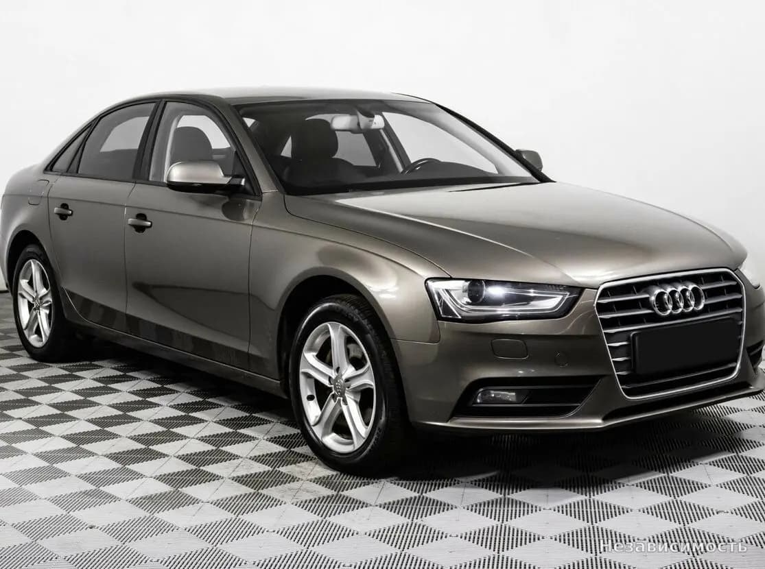 Audi A4 2014 с пробегом — фото 3
