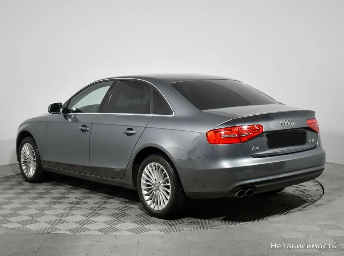 Audi A4 2015 с пробегом — фото 7