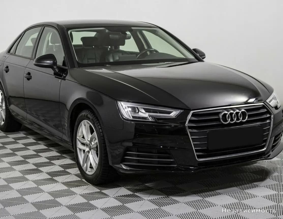 Audi A4 2018 с пробегом — фото 3