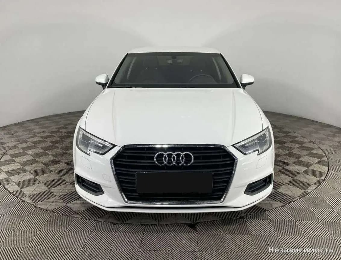 Audi A3 2018 с пробегом — фото 2