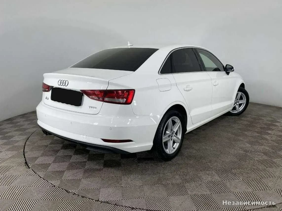 Audi A3 2018 с пробегом — фото 6