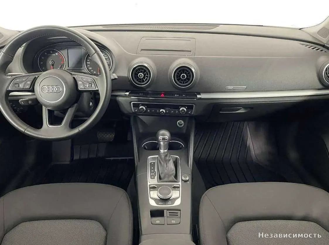 Audi A3 2018 с пробегом — фото 7