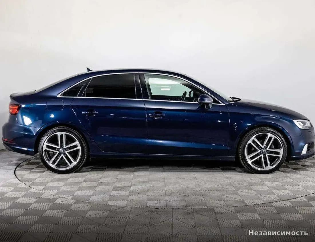 Audi A3 2017 с пробегом — фото 3