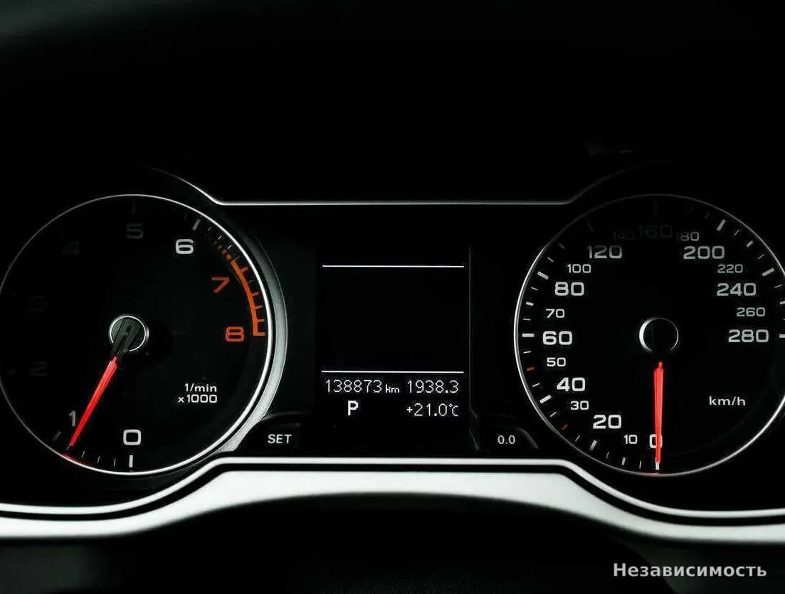 Audi A4 2015 с пробегом — фото 9