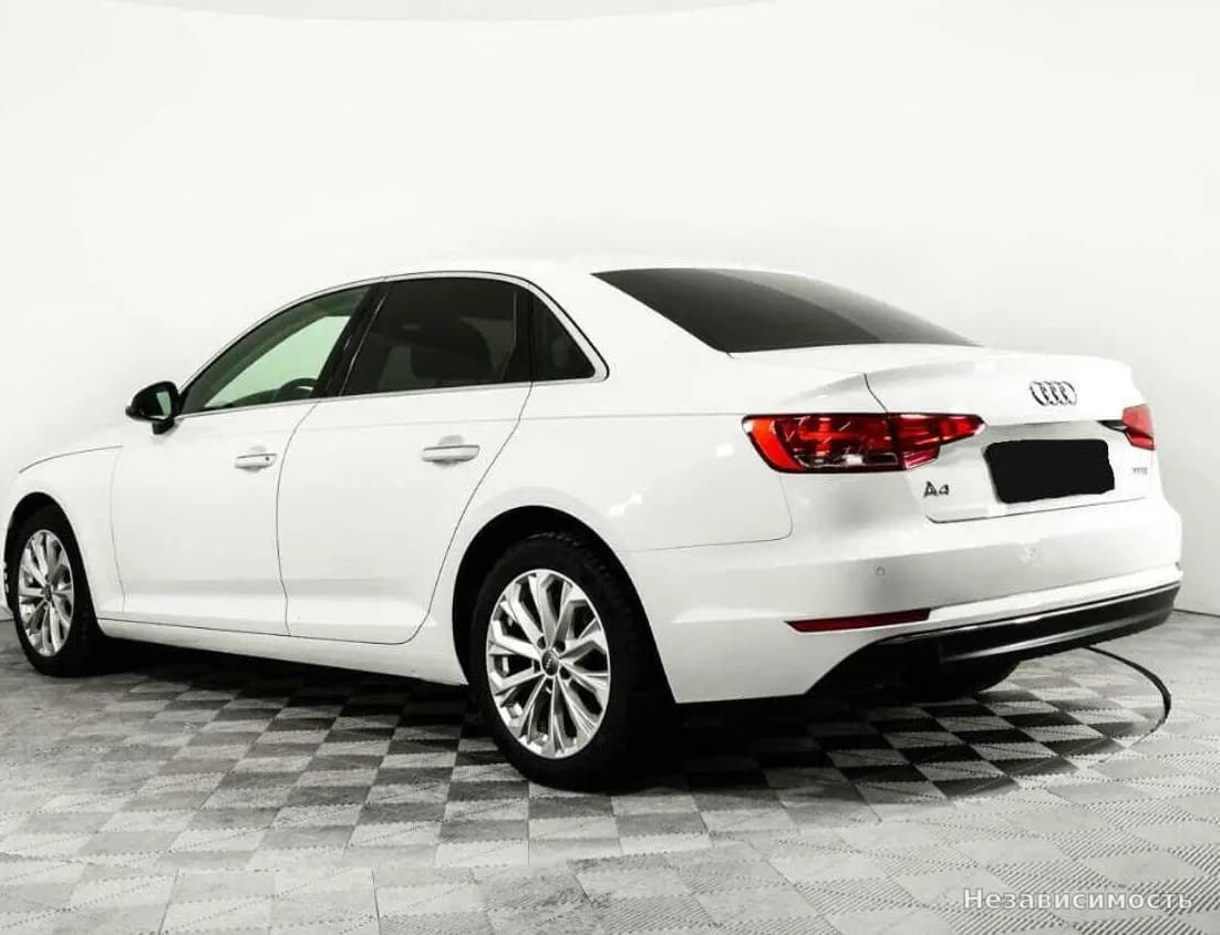Audi A4 2016 с пробегом — фото 7
