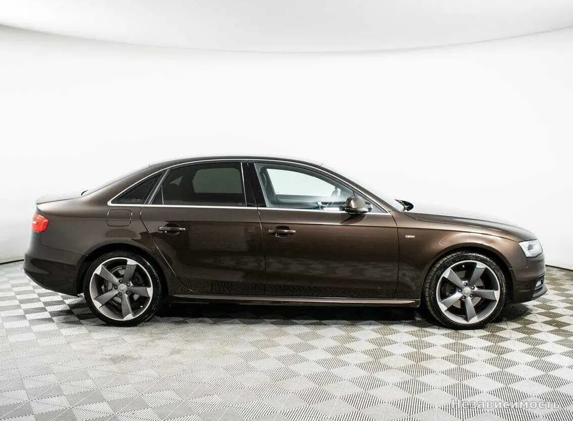 Audi A4 2014 с пробегом — фото 3