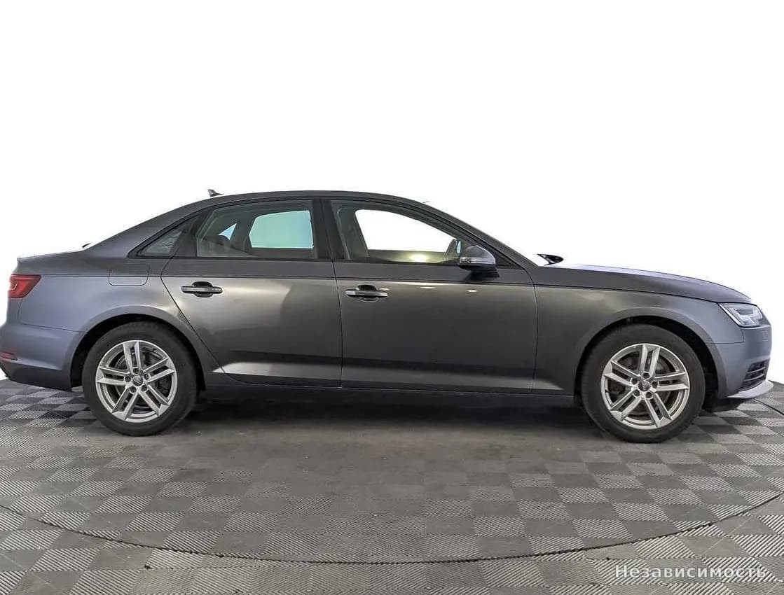 Audi A4 2018 с пробегом — фото 4