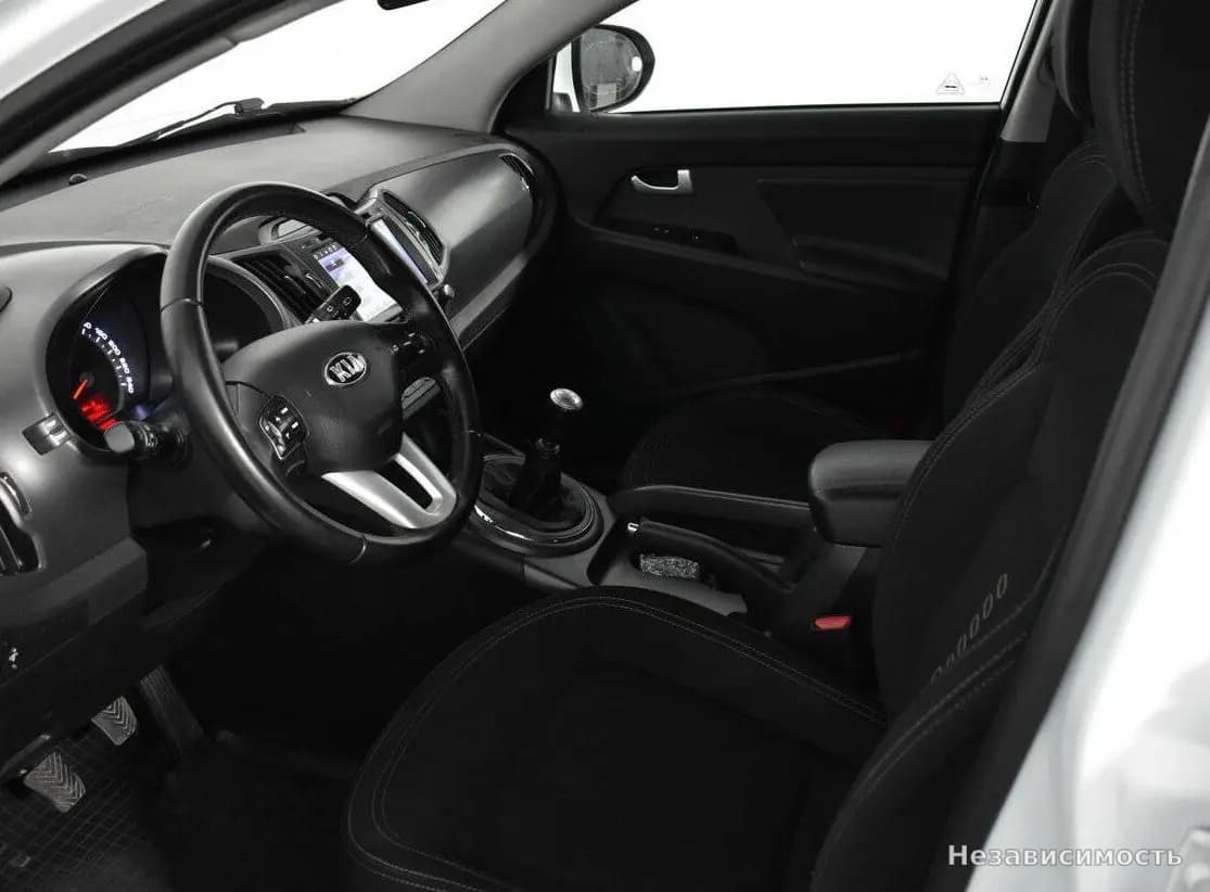 KIA Sportage 2012 с пробегом — фото 9