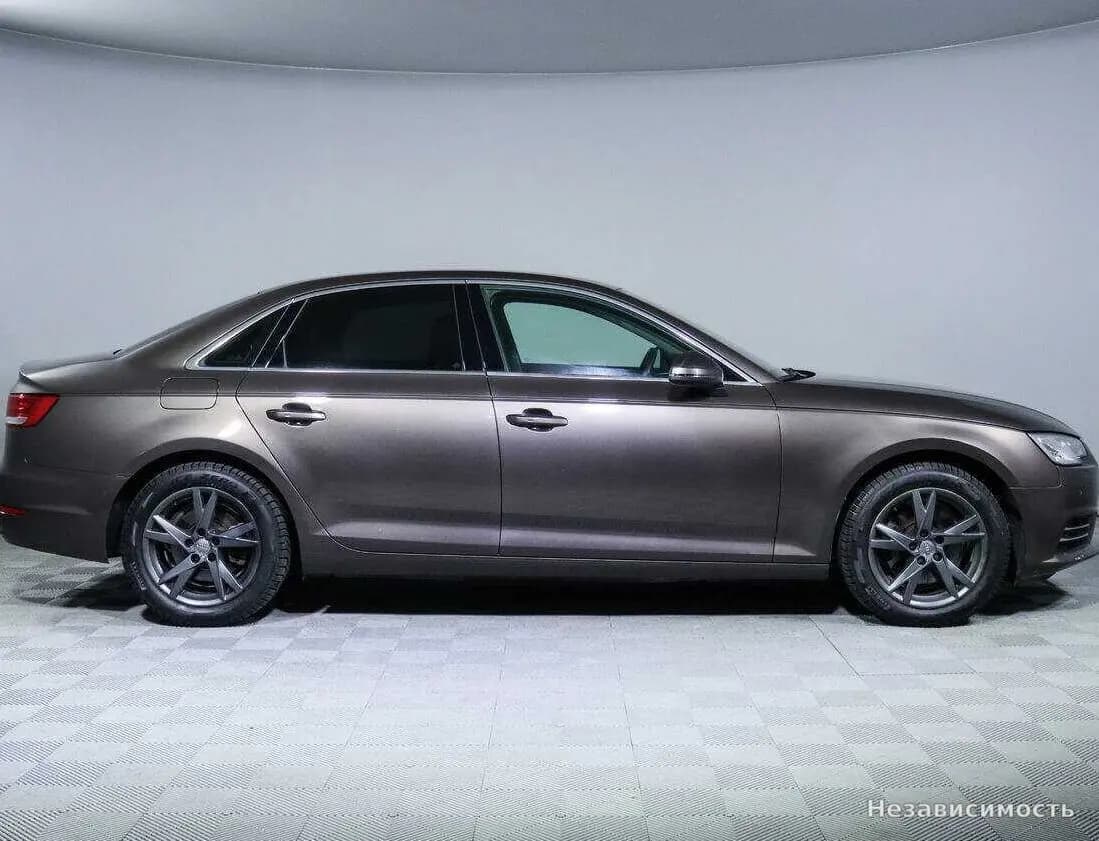 Audi A4 2016 с пробегом — фото 4
