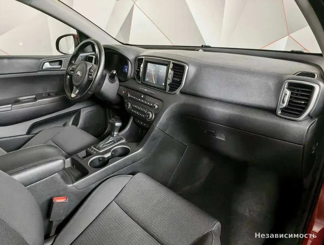 KIA Sportage 2017 с пробегом — фото 9