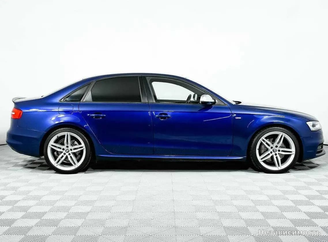 Audi A4 2014 с пробегом — фото 4