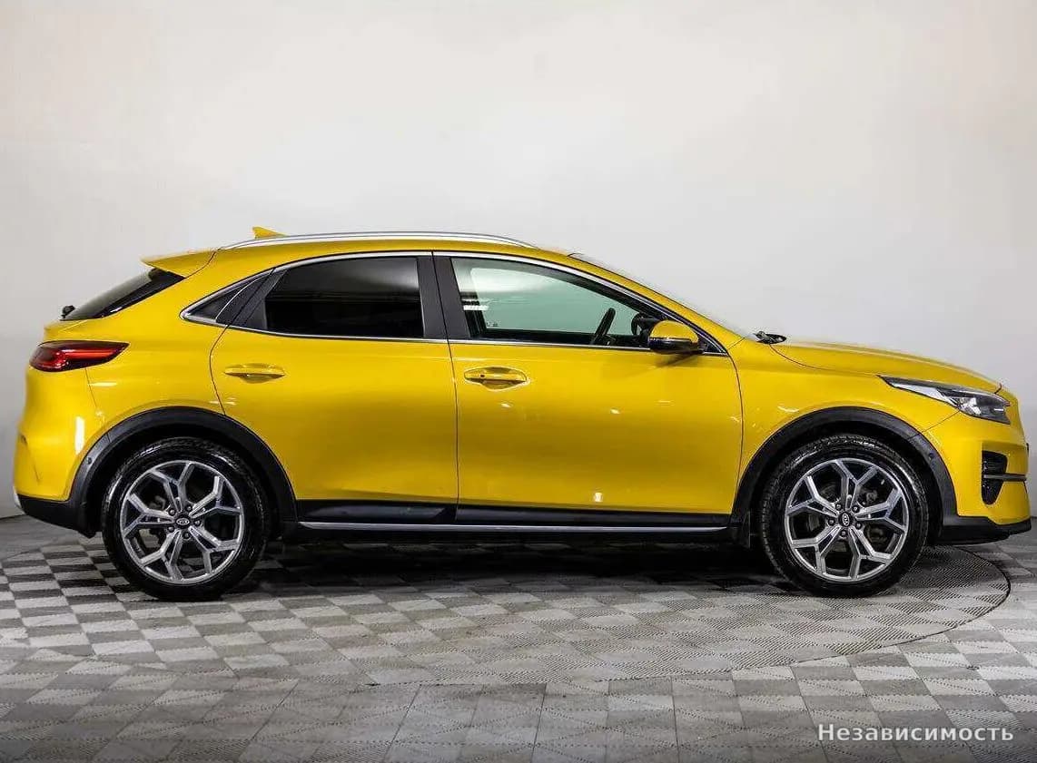 KIA XCeed 2020 с пробегом — фото 4