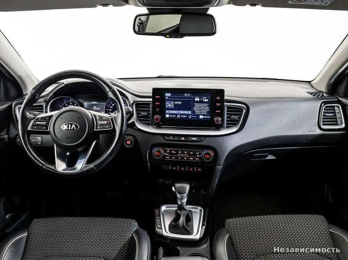 KIA XCeed 2020 с пробегом — фото 9