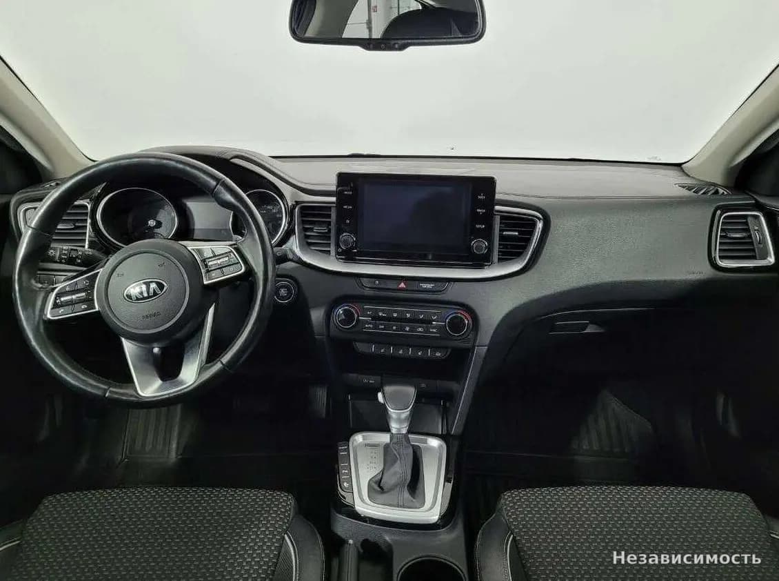 KIA XCeed 2021 с пробегом — фото 6