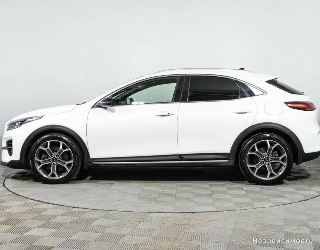 KIA XCeed 2020 с пробегом — фото 8