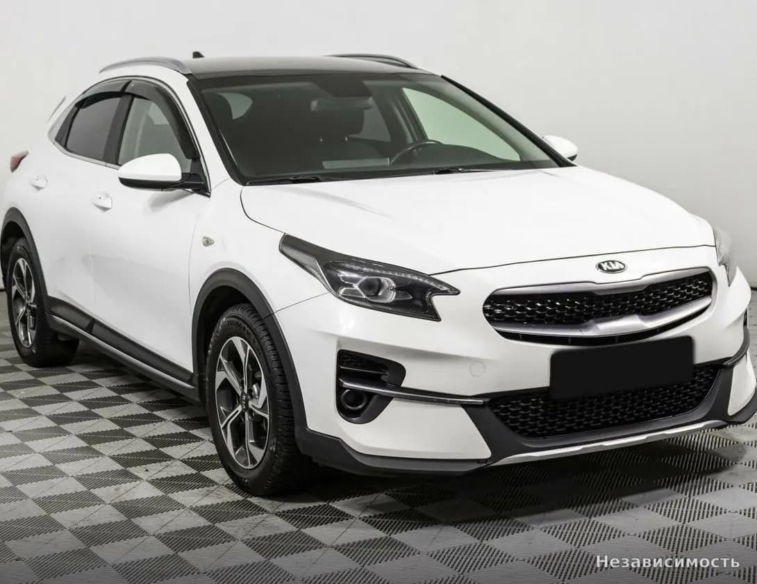 KIA XCeed 2021 с пробегом — фото 3